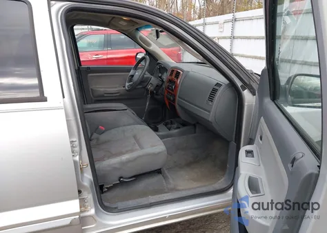 2005 Dodge Dakota Slt from USA, damaged, VIN 1D7HE48N55S300470